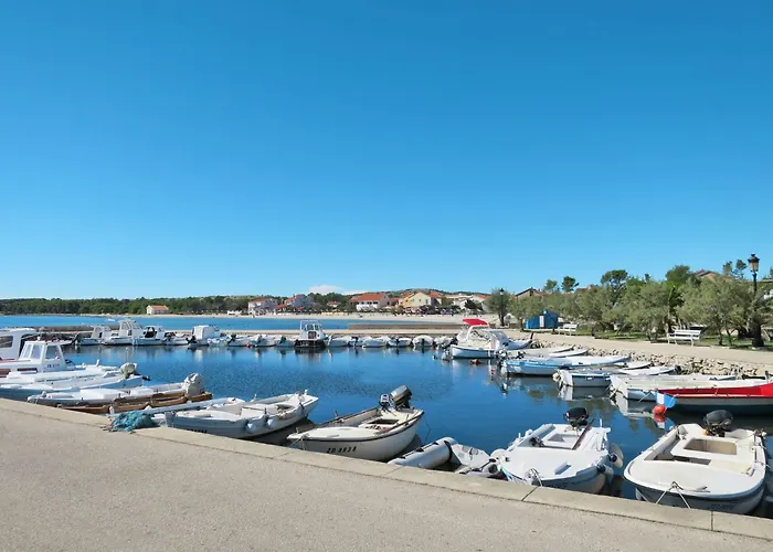 App Kajtazovic 4 By Interhome * Вир